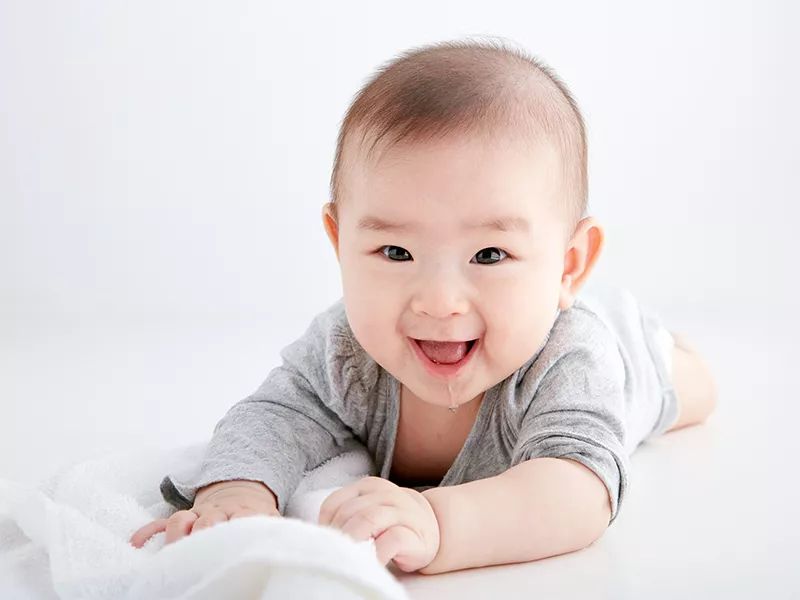 姓游男孩子叫什么名字好，男宝宝精选名字