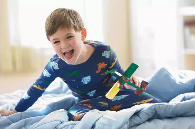 男孩带琰的名字