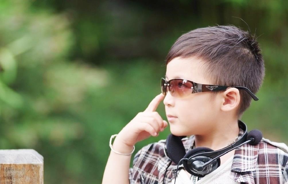 侯起名字男孩名