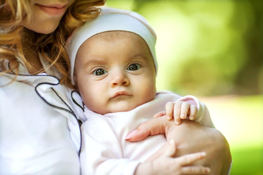 2022年8月6日生的女生起名字用什么字比较好，五行属金的女孩宜用字