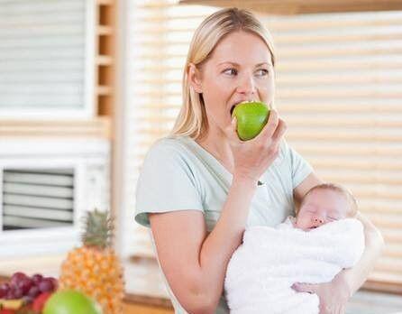母乳不够！如何给baby添加普通牛奶