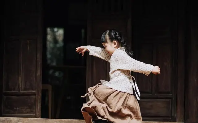 带宝宝探访春天