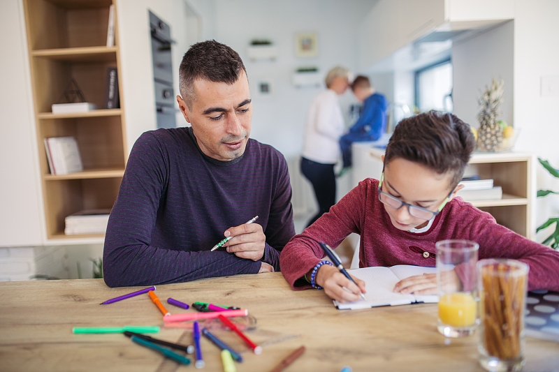 应对赖床宝贝的诀窍，你Get了吗