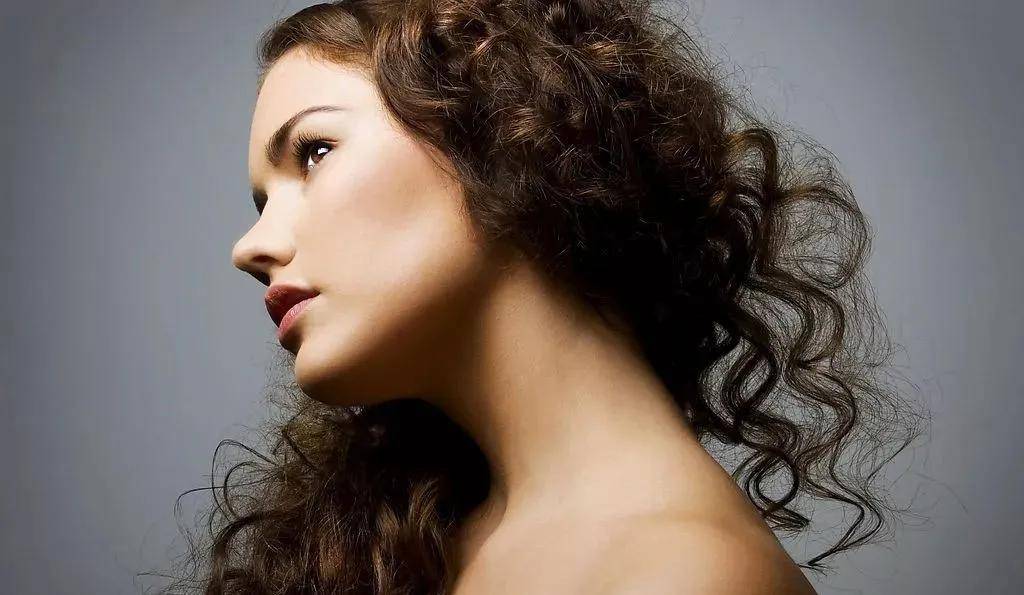 产妇产后恢复瑜伽的好处，产妇做瑜伽的注意事项