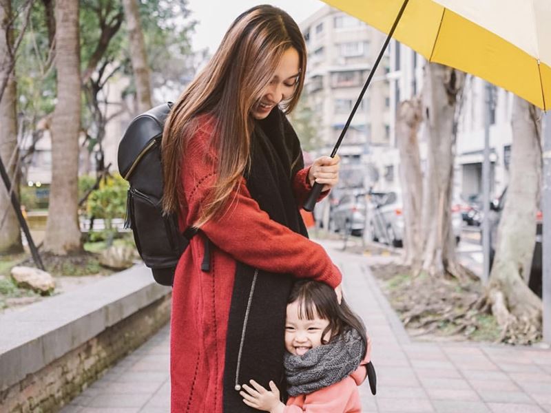 宝宝总是吐奶家长要多注意宝宝睡姿